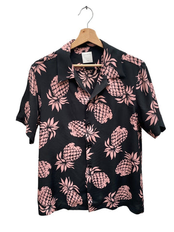 Black Pink Hawaiian short sleeves shirt Size M (fits S)